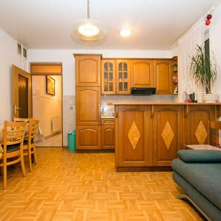 Zeleni Apartma 茨热塞 外观 照片