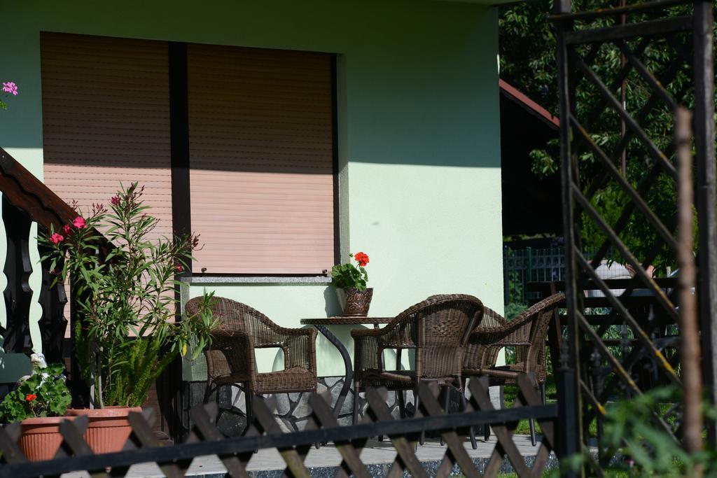 Zeleni Apartma 茨热塞 外观 照片