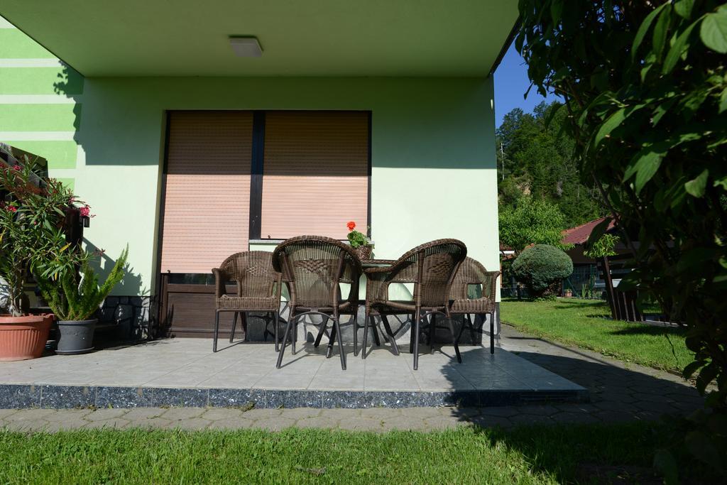 Zeleni Apartma 茨热塞 外观 照片