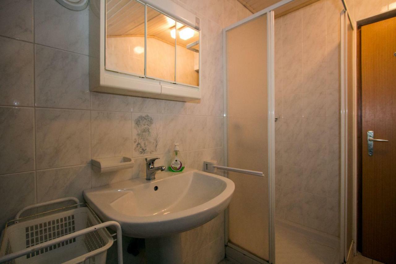 Zeleni Apartma 茨热塞 外观 照片
